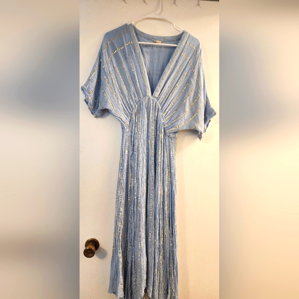 En Creme Dress